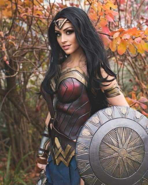 COSPLAY PLANS! I’ll be wearing Wonder Woman on Saturday and...