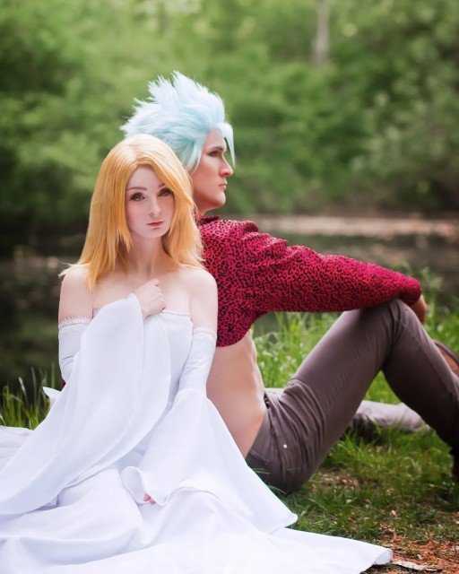 Heya sunshines ✨Long time no group cosplay posts so it's...
