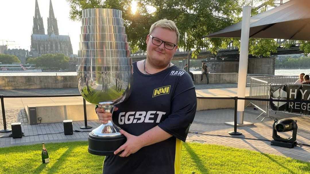 NAVI второй раз за день обошла в рейтинге Gambit Esports в этот раз на HLTV
