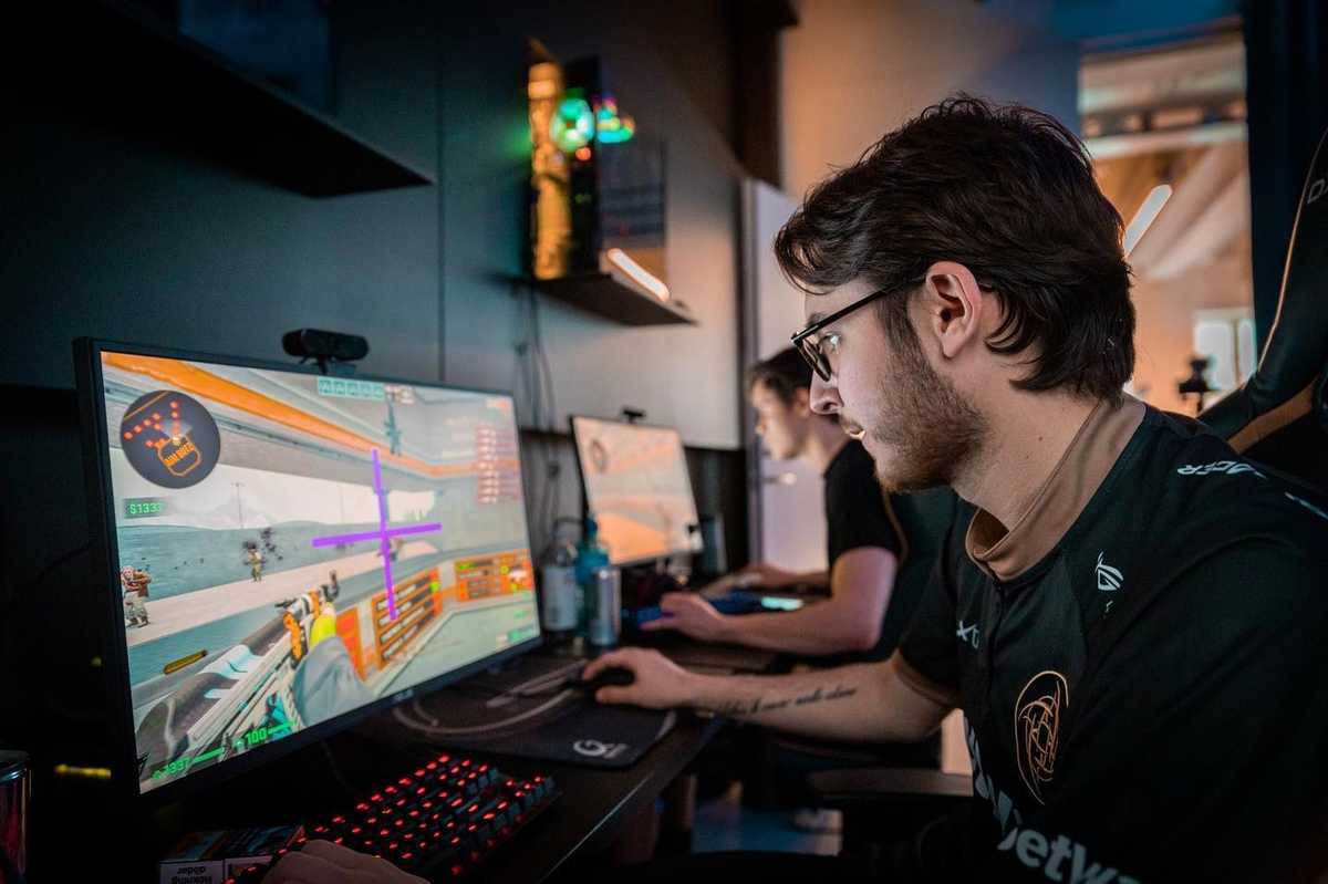 NIP advance to EPL S15 playoffs G2 suffer the elimination