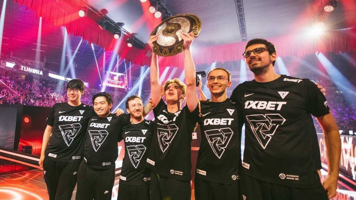 TI champions reveal how they will spend the prize cash