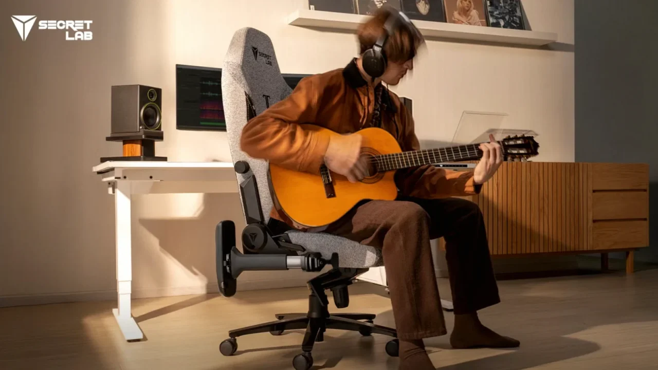 Secretlab’s EasyFold Armrest Gives Musicians More Freedom